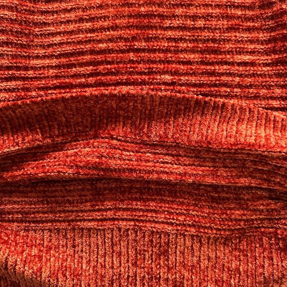 CloudChaser Women's Velvet Ribbed SuperSoft Orange Sweater Round Neck Size Small - Picture 12 of 12